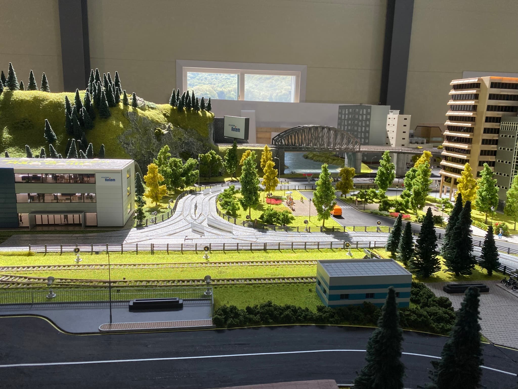 6월에 열리는 부산 국제 철도 기술 산업전 준비 